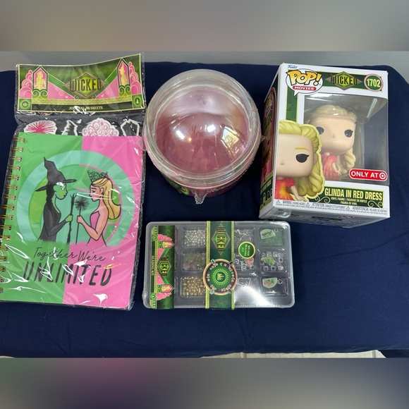 Lot of Wicked the movie Toys. Funko Pop Glinda, bead set, journal, glass globe - Picture 1 of 8